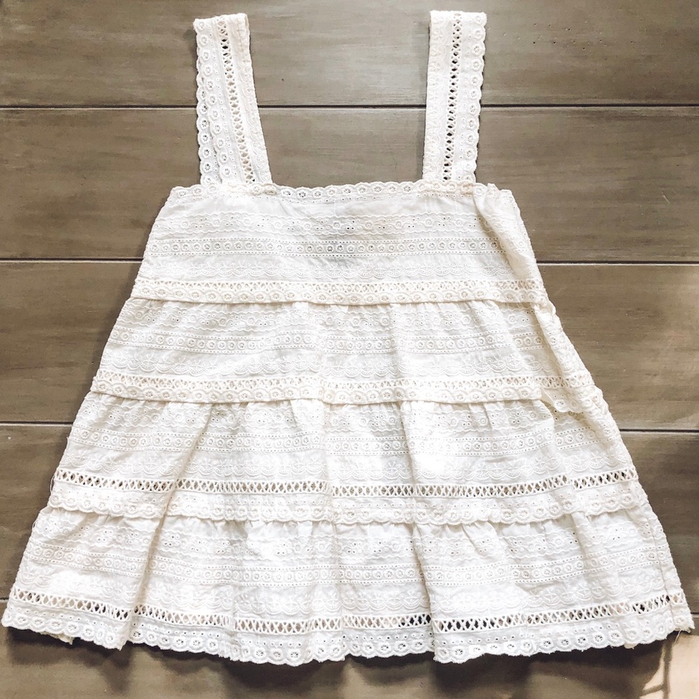 Off white eyelet tiered top. Size XXS